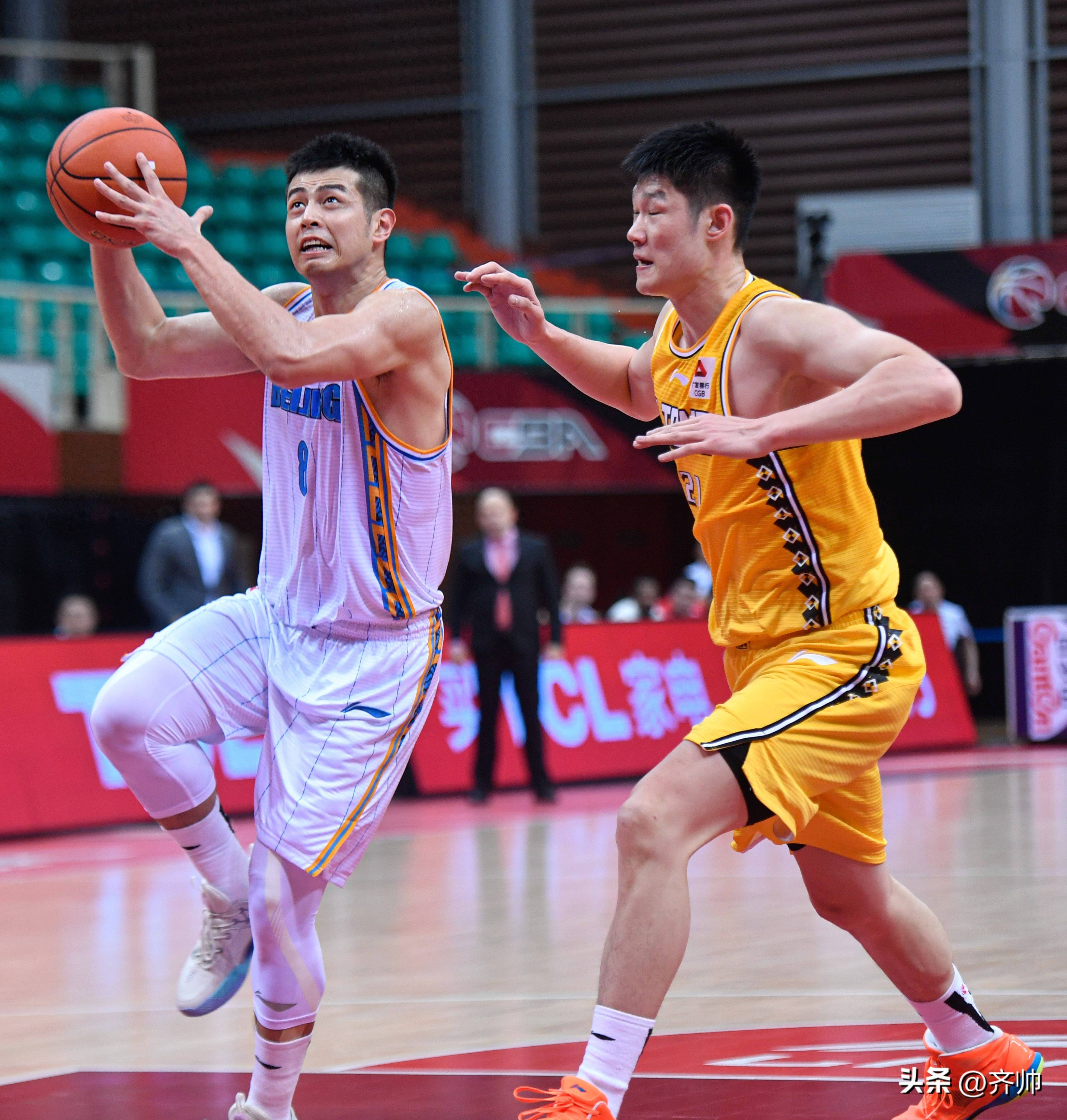 包含NBA季后赛赛程吃紧,北京首钢今晚篮板制胜,引发热议,阵容厚度经受考验的词条 包含NBA季后赛赛程吃紧,北京首钢今晚篮板制胜,引发热议,阵容厚度经受考验的词条
