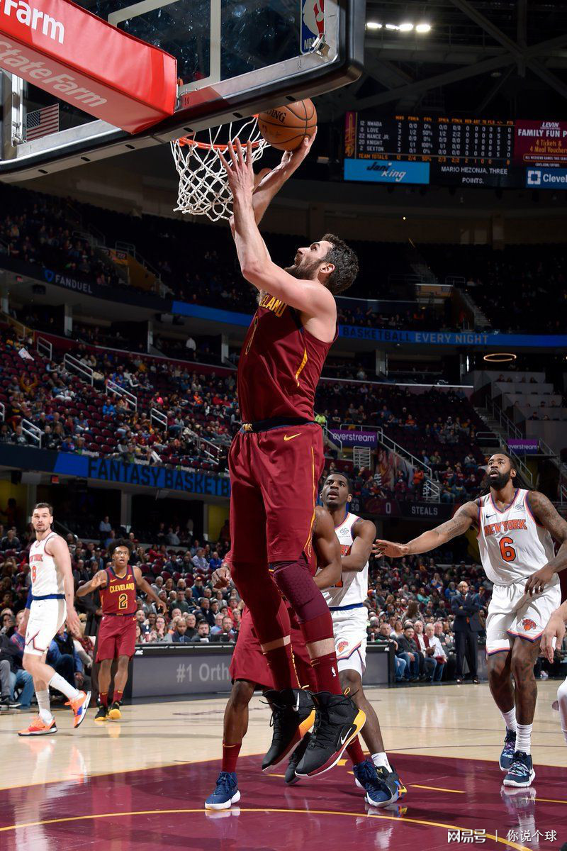 Ming焦点对战,字母哥与80激战TL分钟,重返赛场胜负难料!气势如虹延续(字母哥与女友) Ming焦点对战,字母哥与80激战TL分钟,重返赛场胜负难料!气势如虹延续(字母哥与女友)