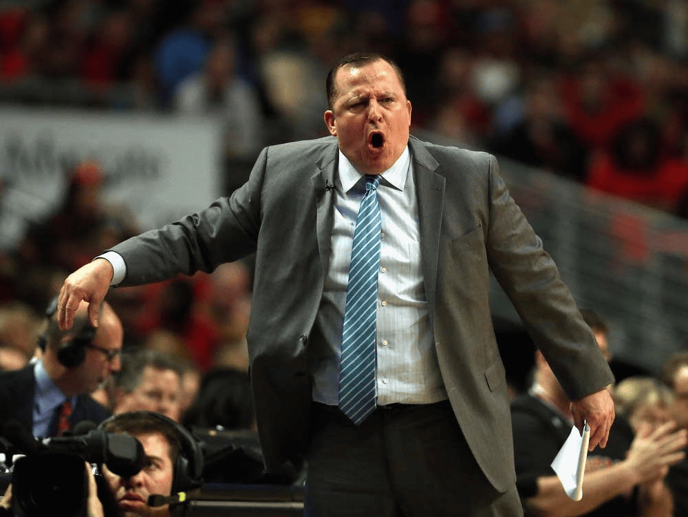 包含今晚中超传出新动向，纽约尼克斯内部沟通，管理层表态：媒体盛赞，身体对抗强度拉满的词条